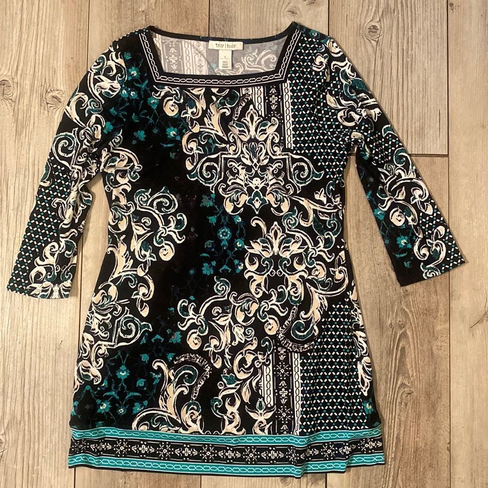 White House Black Market Small Top